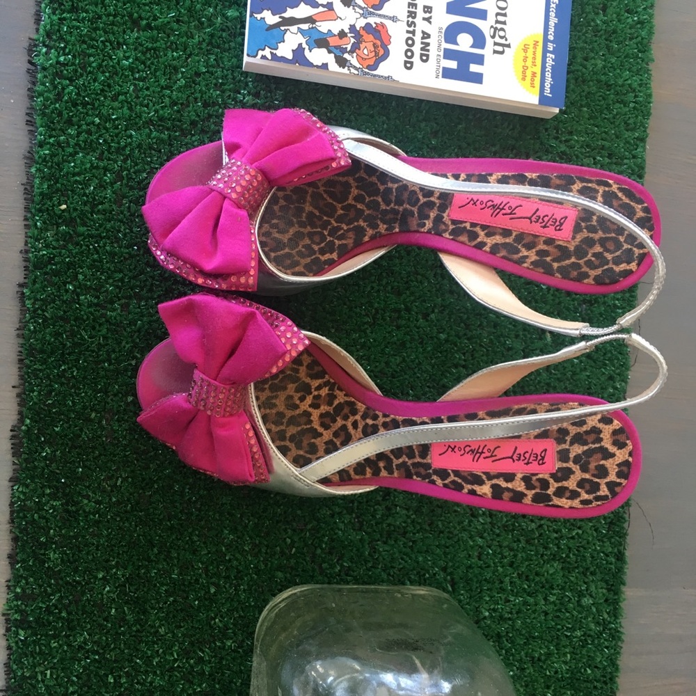 Besty Johnson Sling back